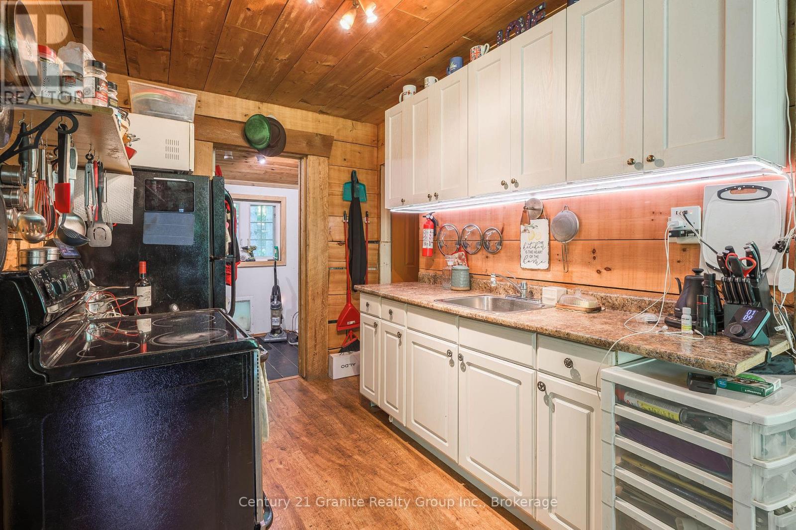 28 DOVERS HILL ROAD - 2