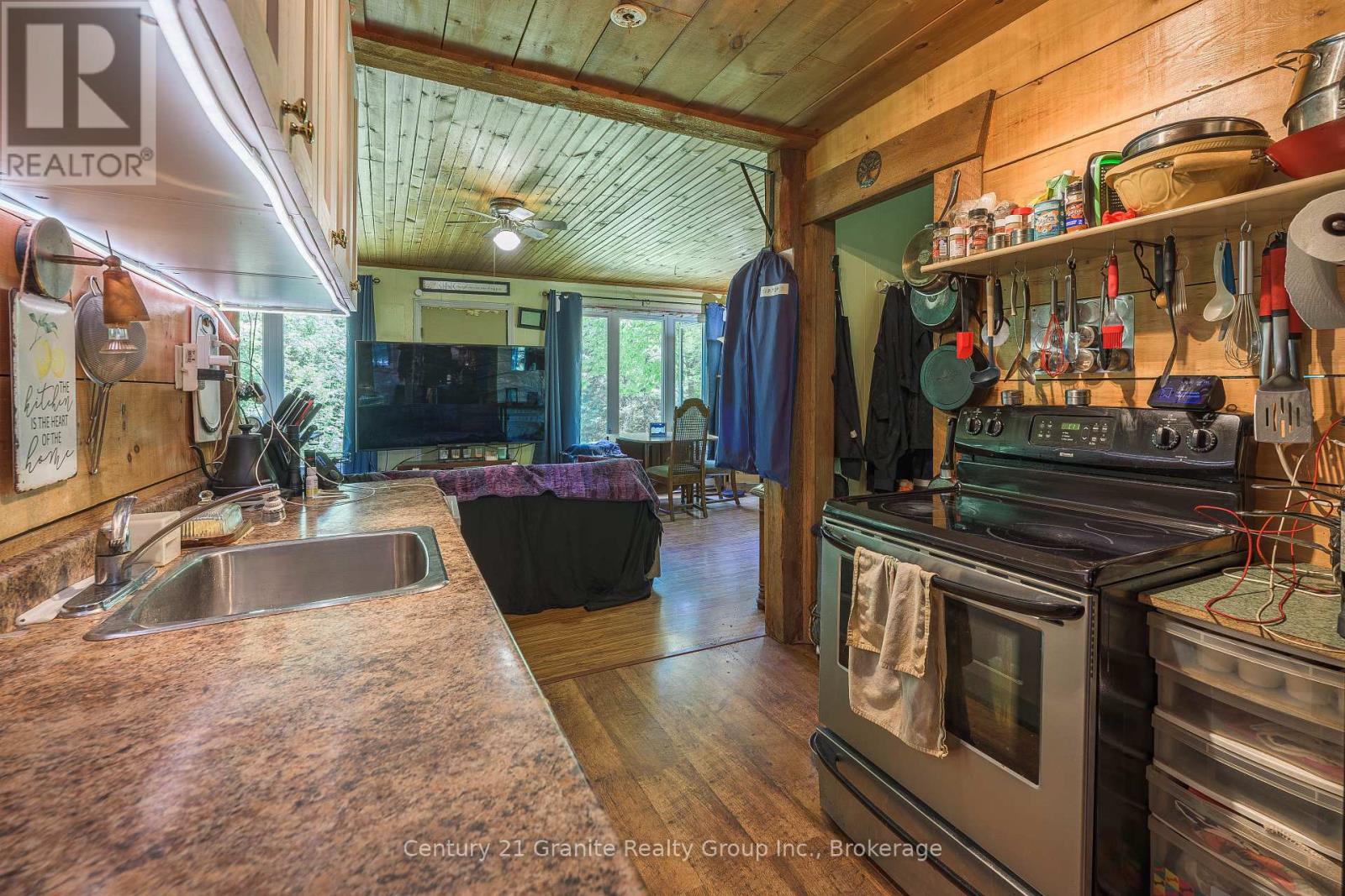 28 DOVERS HILL ROAD - 3