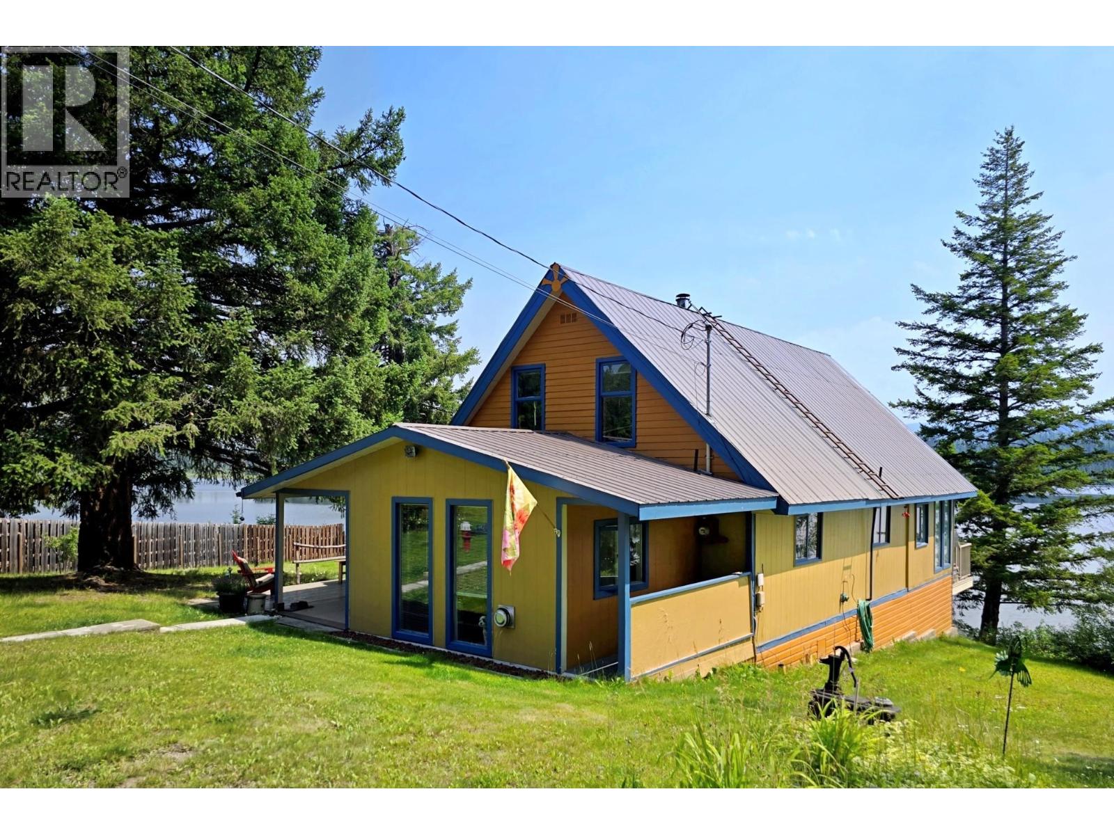 2405 STARLIKE LAKE ROAD, Horsefly
