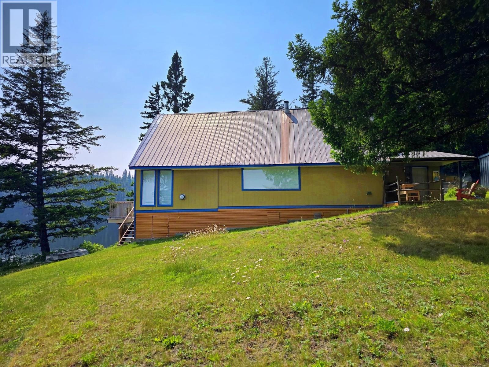 2405 STARLIKE LAKE ROAD, Horsefly