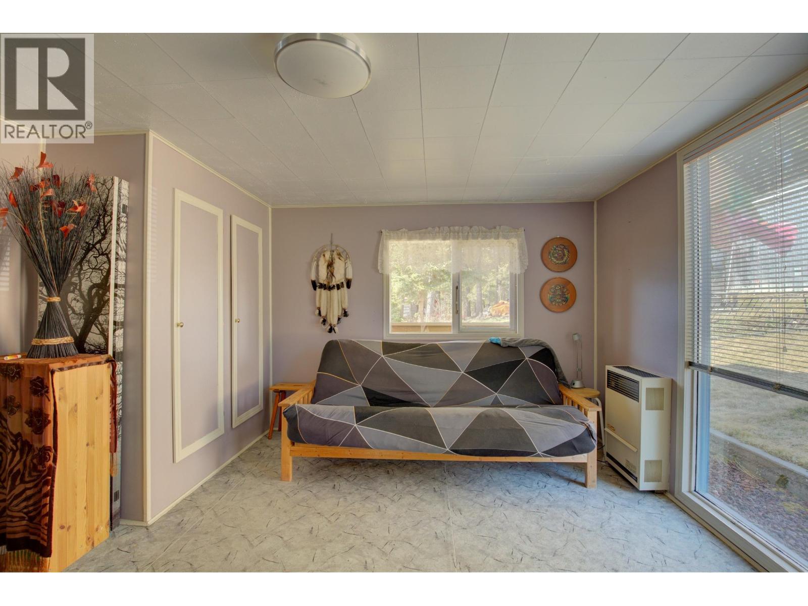 2405 STARLIKE LAKE ROAD, Horsefly