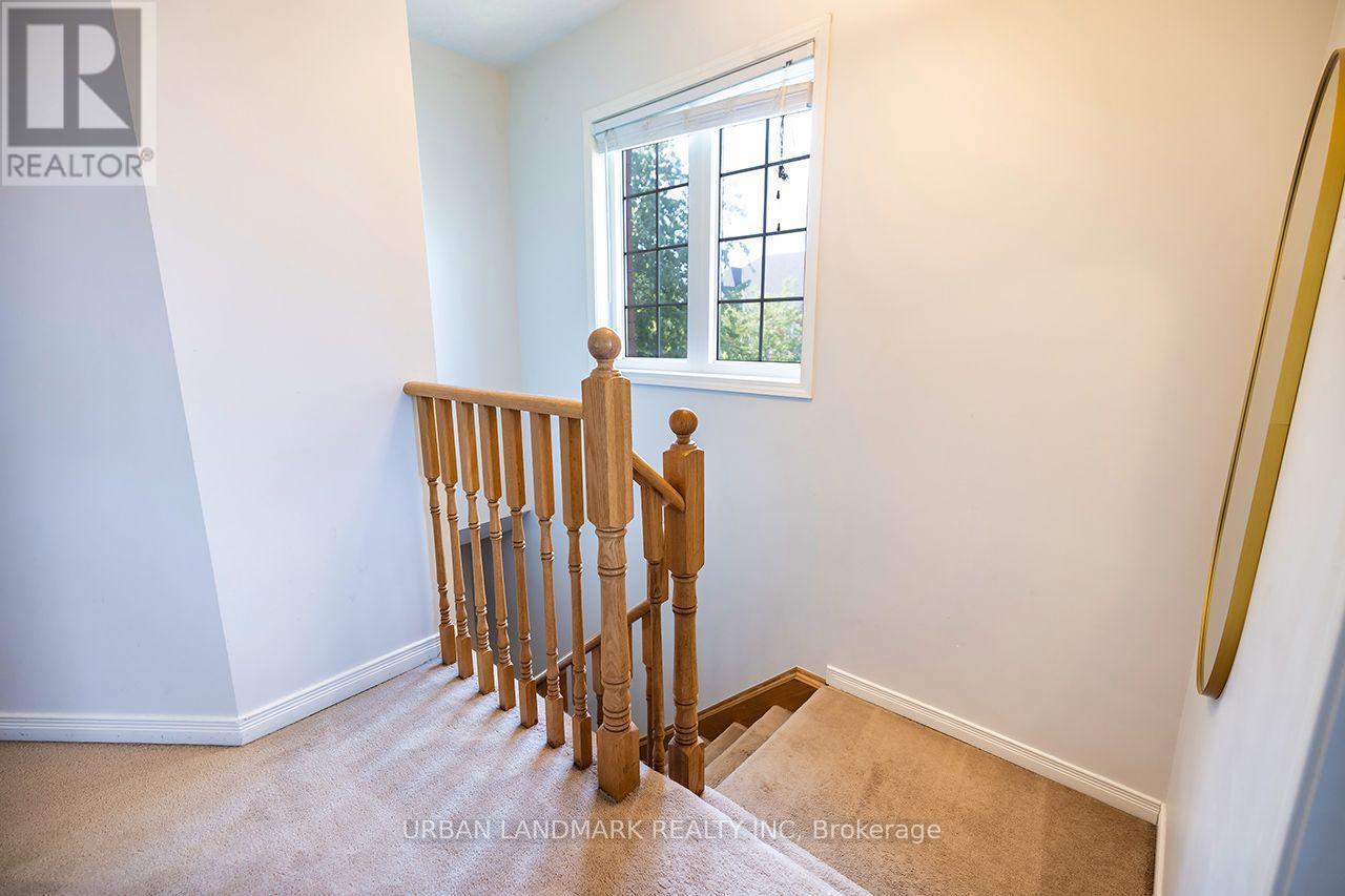 69 DODDS SQUARE - 12