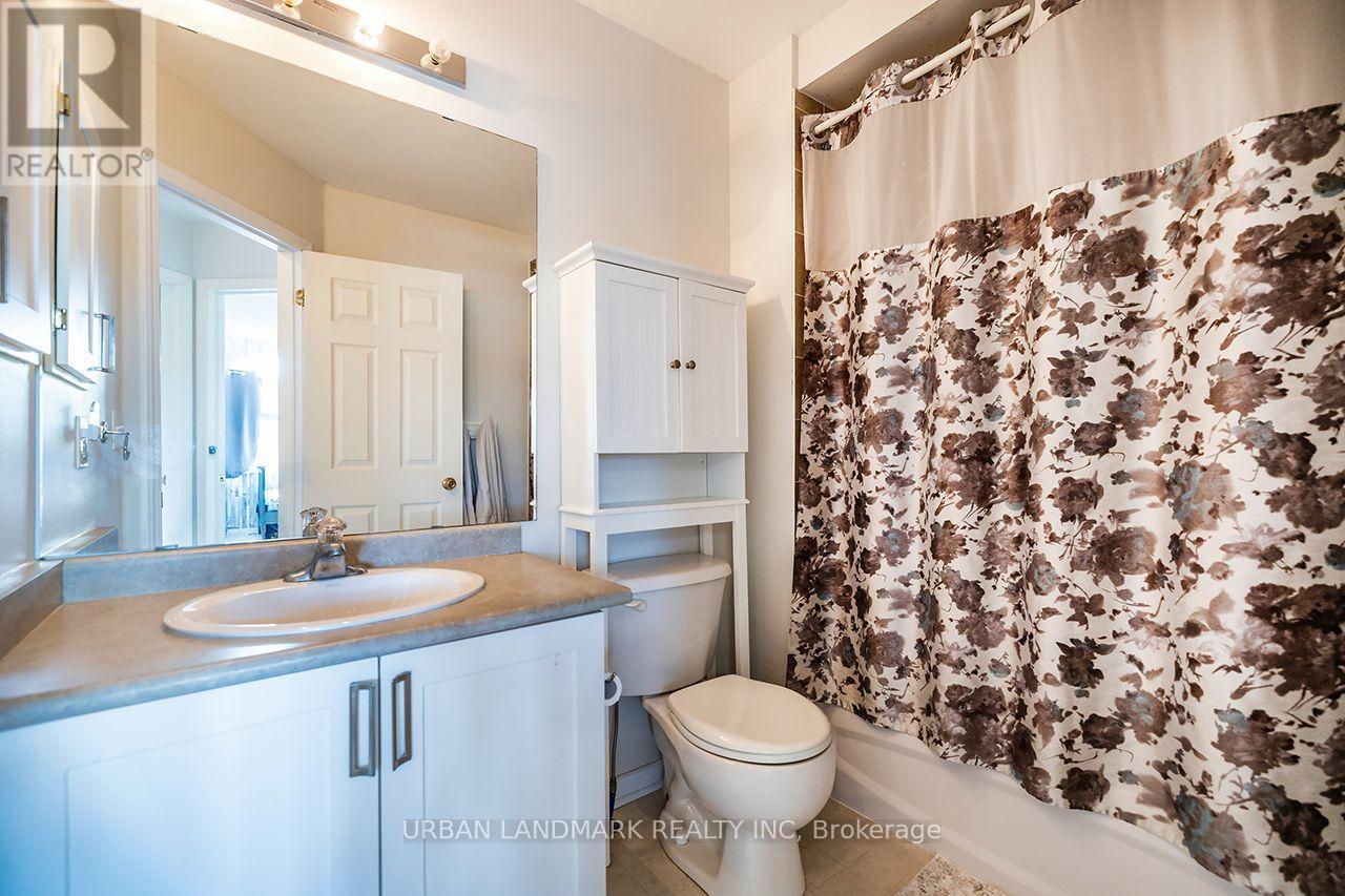 69 DODDS SQUARE - 15