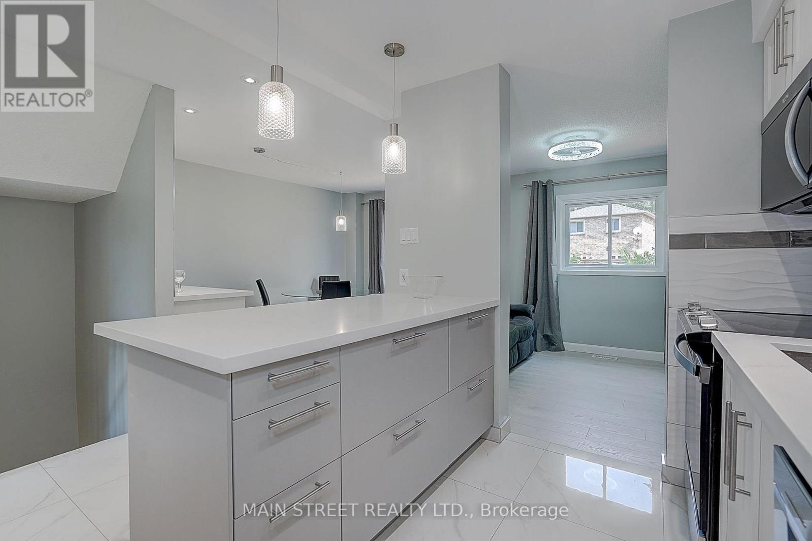 59 STOCKBRIDGE CRESCENT - 11