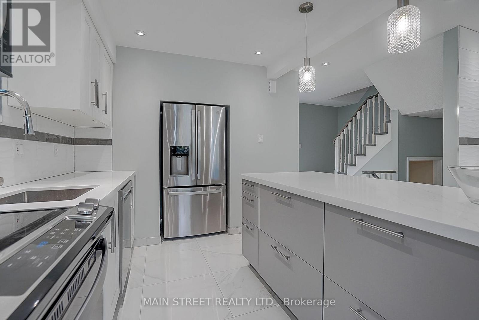 59 STOCKBRIDGE CRESCENT - 13