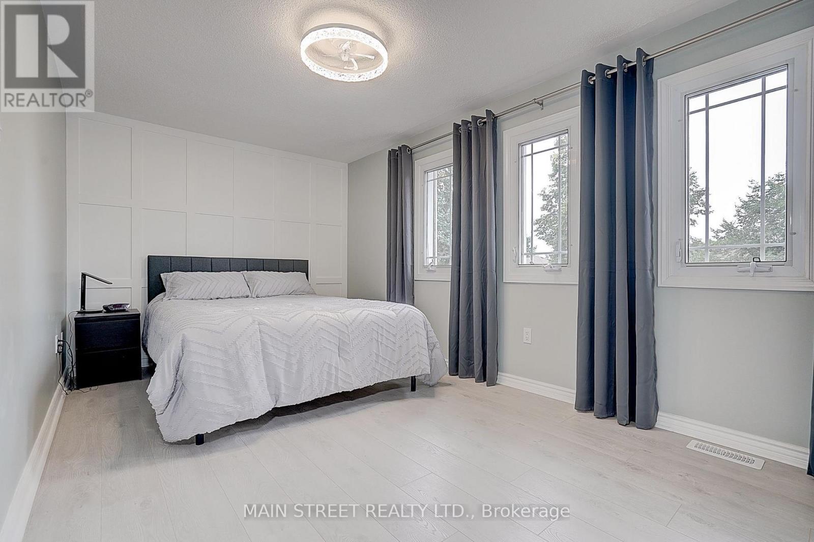 59 STOCKBRIDGE CRESCENT - 24