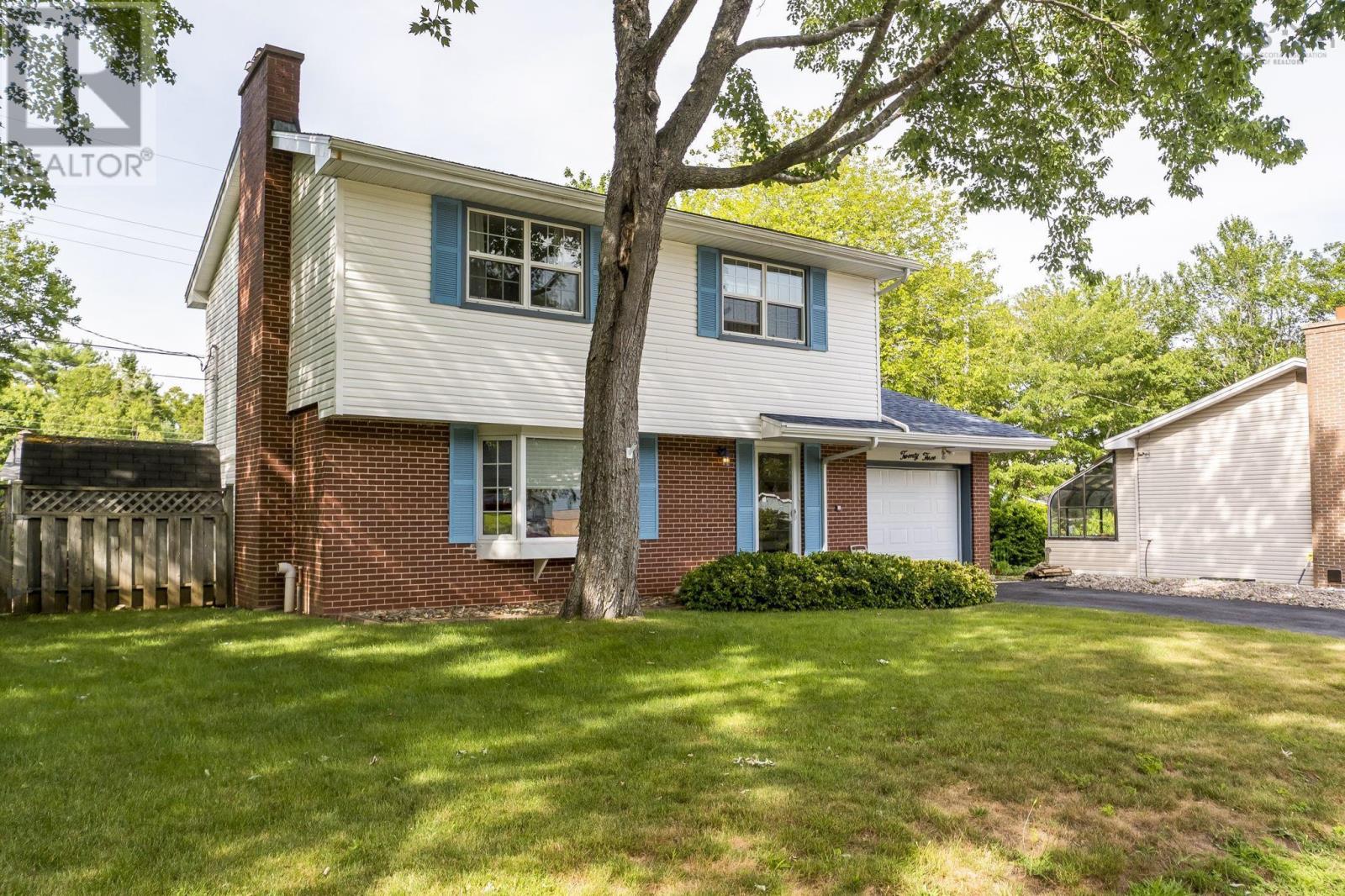 23 Kingsmere Court