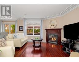 77 Hollyberry Drive thumbnail 10