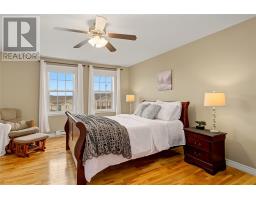 77 Hollyberry Drive thumbnail 23