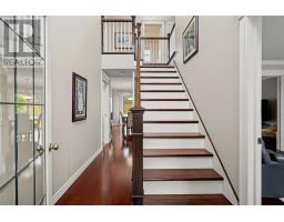 77 Hollyberry Drive thumbnail 3