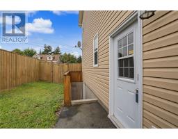 77 Hollyberry Drive thumbnail 38