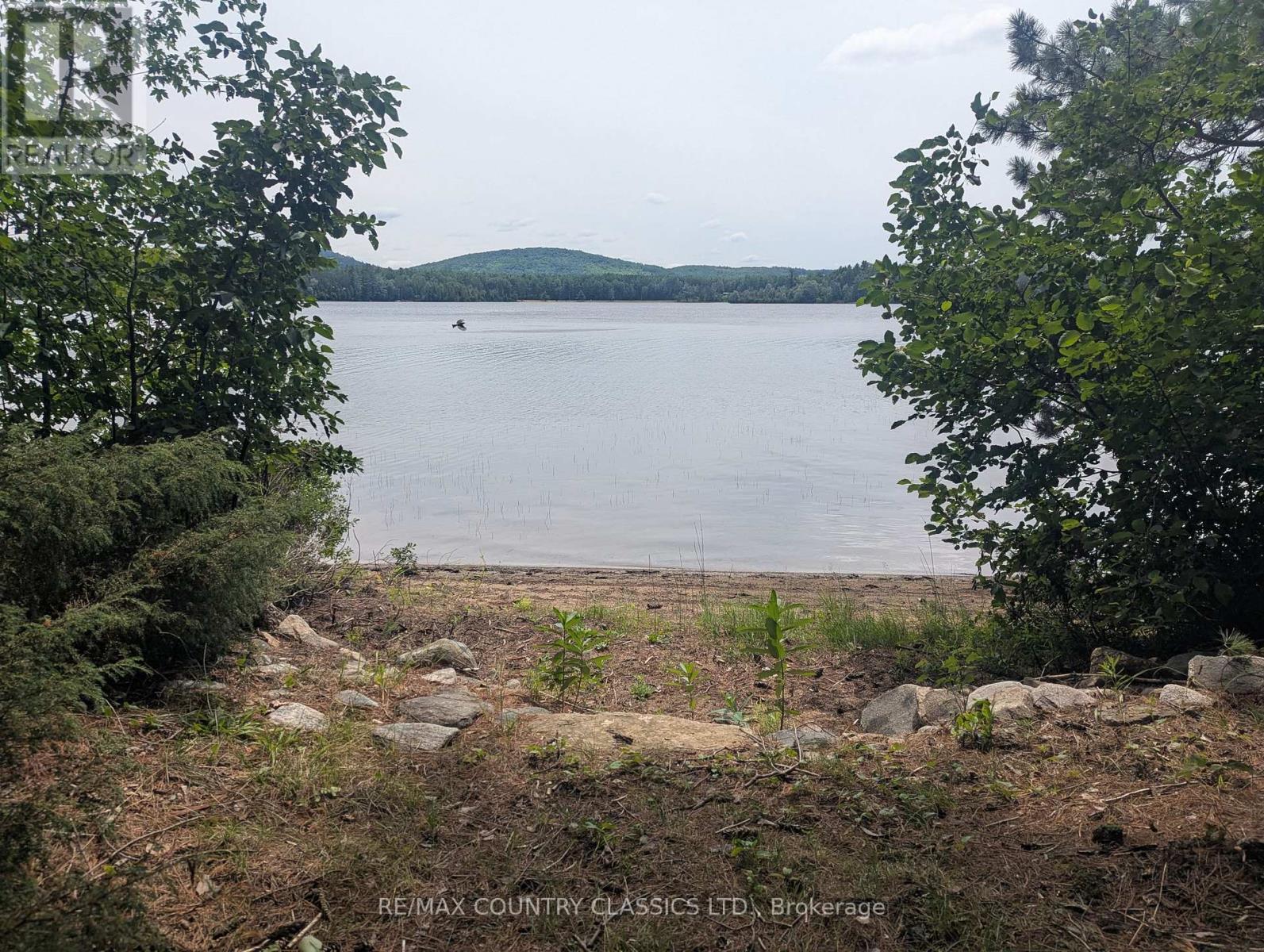 22 SWAN LANE - Image 3