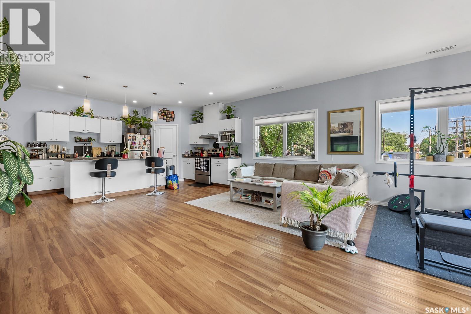 3504 13TH AVENUE - 23
