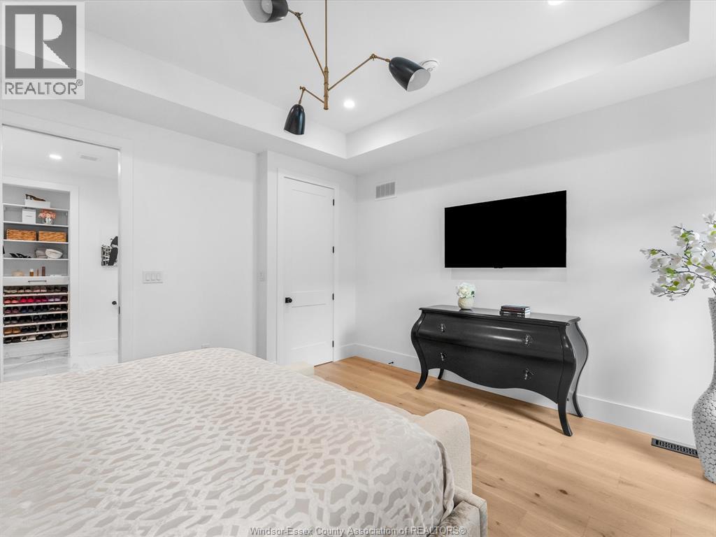 293 XAVIER CIRCLE - 16