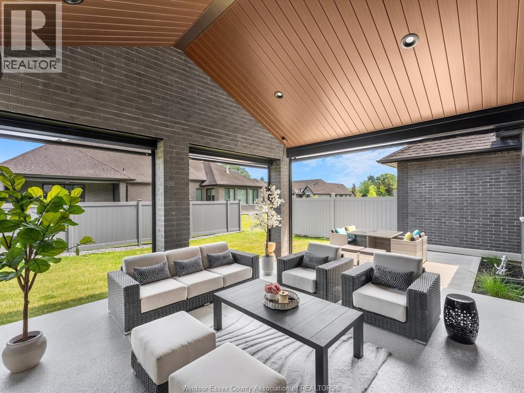 293 XAVIER CIRCLE - 21