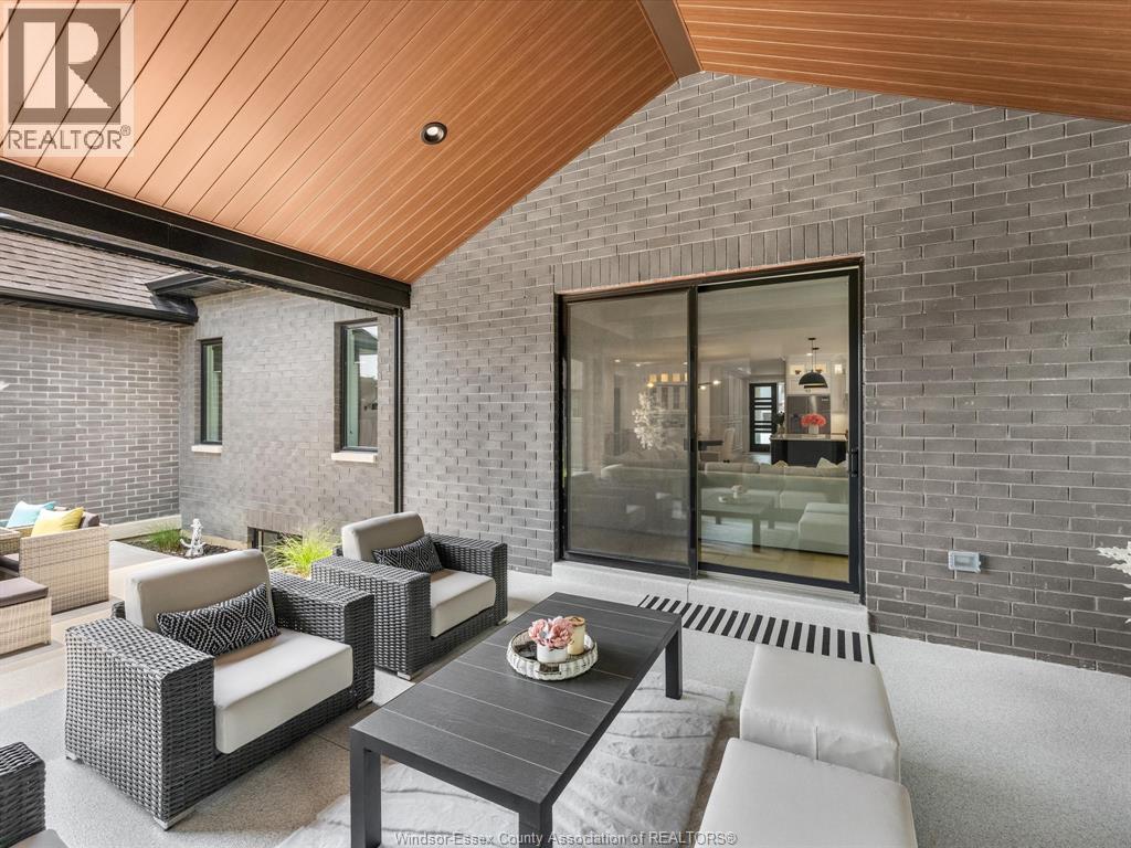 293 XAVIER CIRCLE - 23