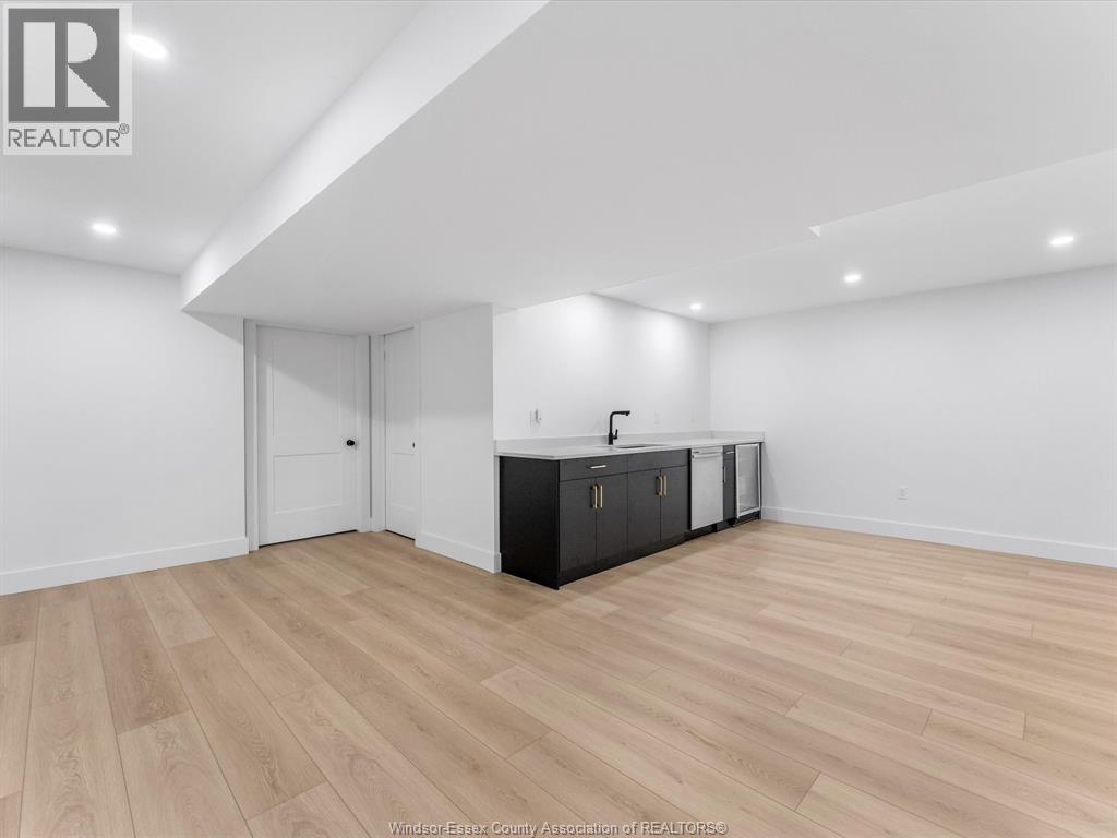 293 XAVIER CIRCLE - 30