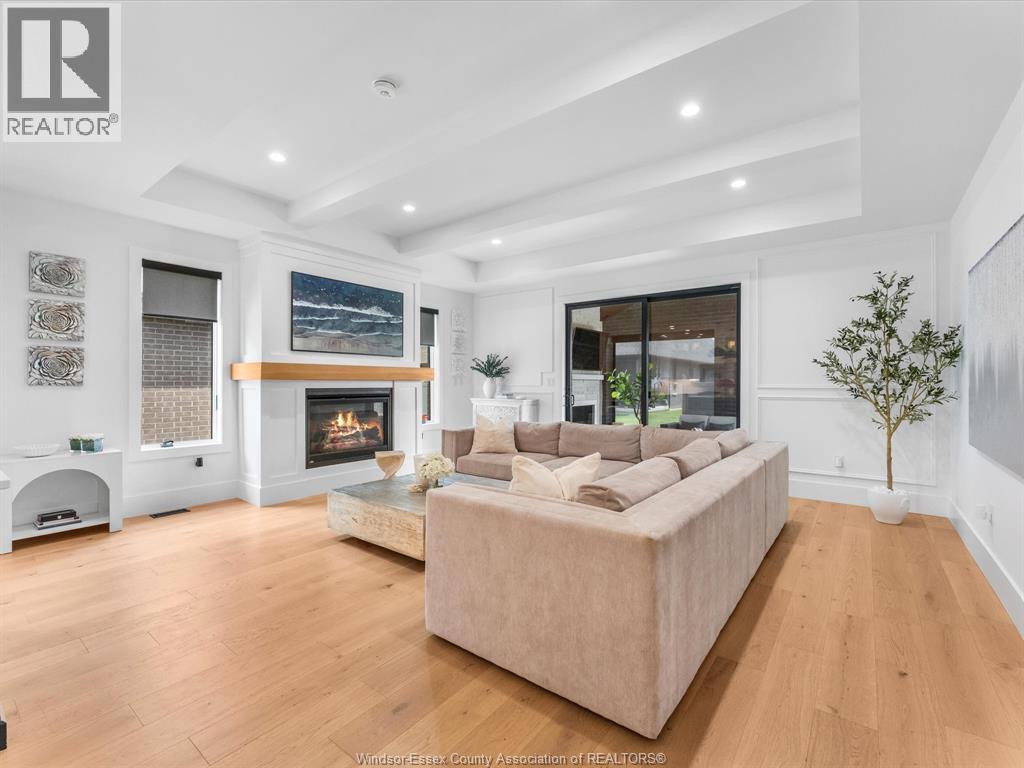 293 XAVIER CIRCLE - 7