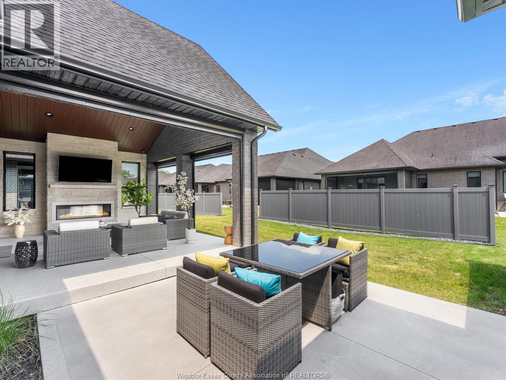 293 XAVIER CIRCLE - 9