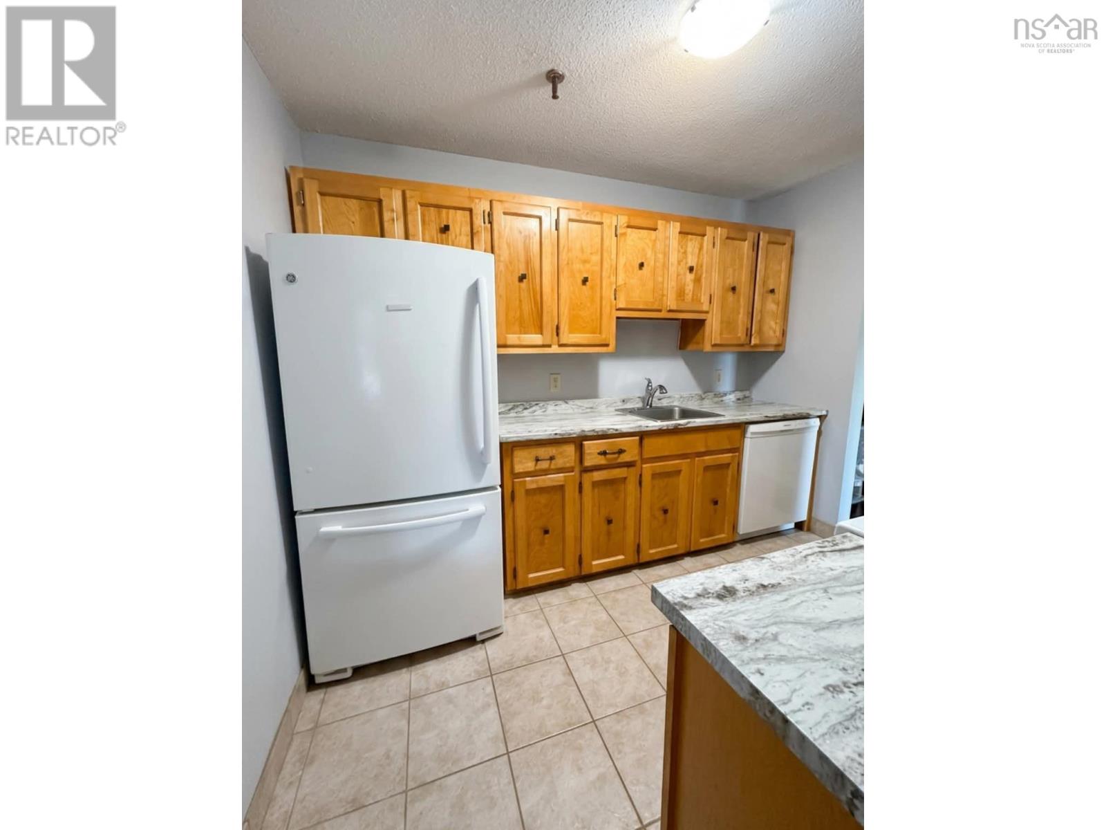 #401 32 VERONICA Drive - 10