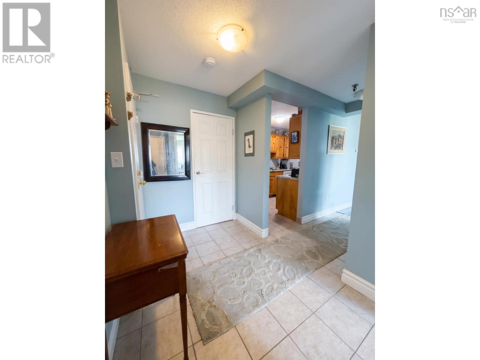 #401 32 VERONICA Drive - 12