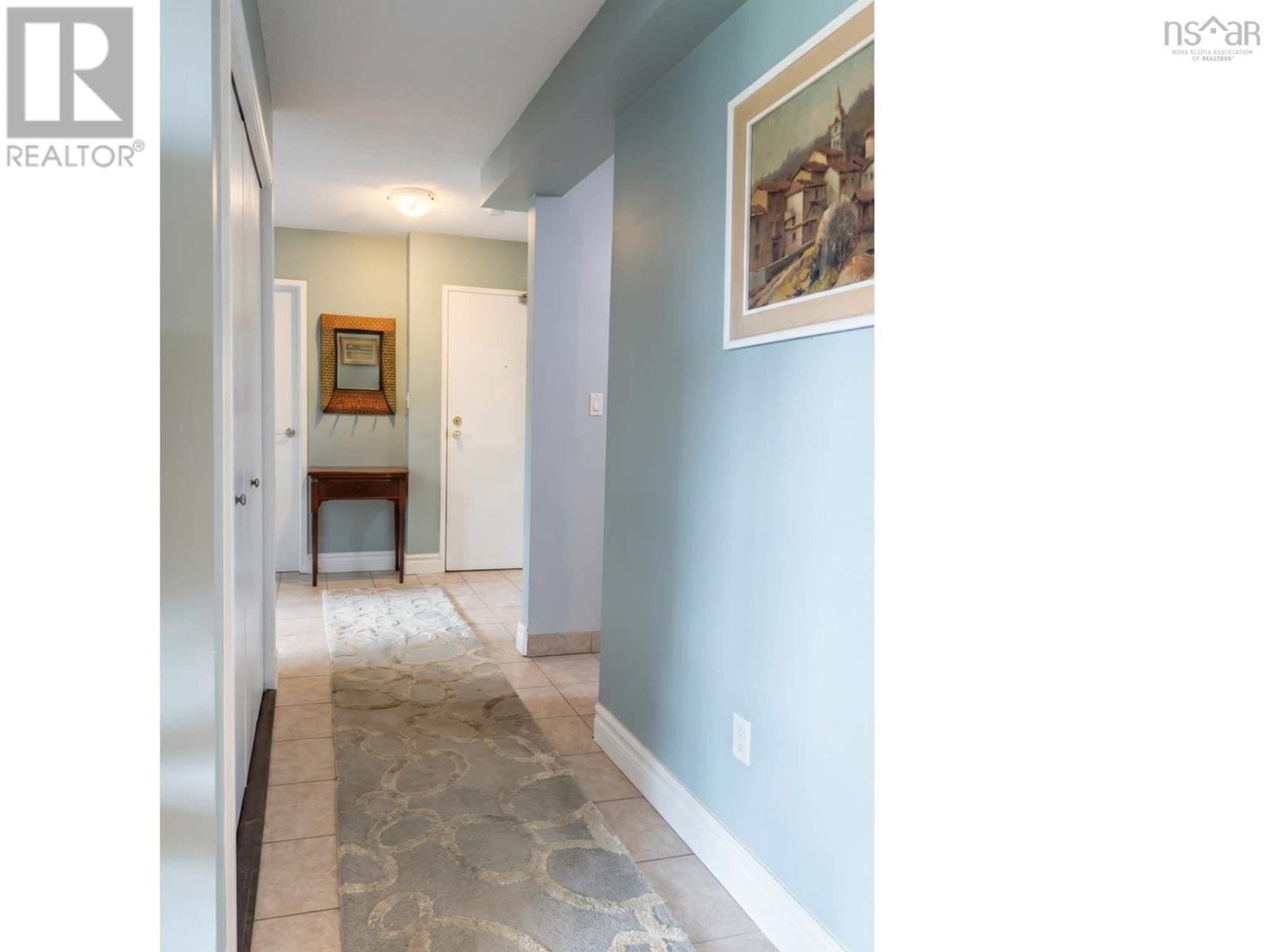 #401 32 VERONICA Drive - 3