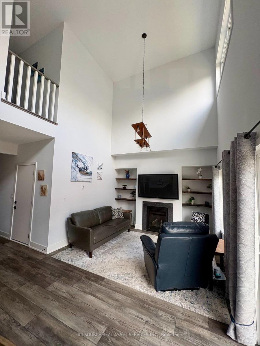 44 RUBY CRESCENT - 11