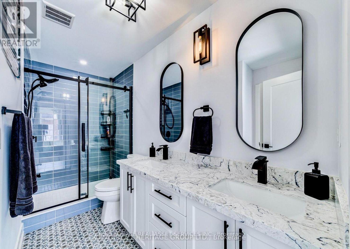 44 RUBY CRESCENT - 20