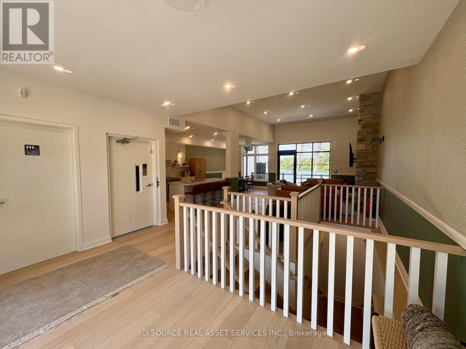44 RUBY CRESCENT - 31
