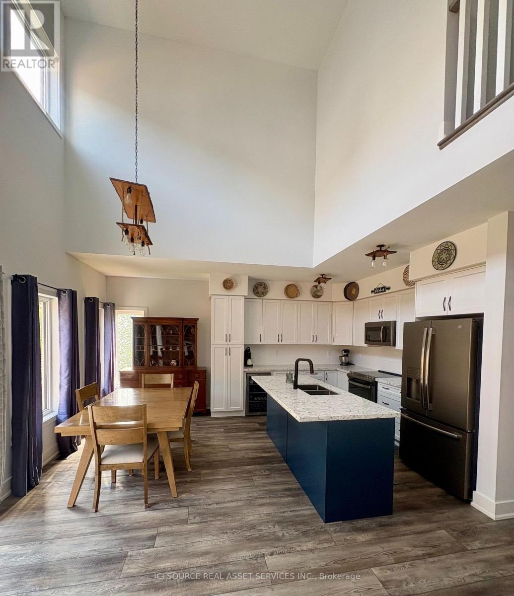 44 RUBY CRESCENT - 16