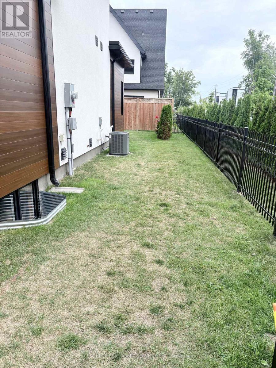 44 RUBY CRESCENT - 9