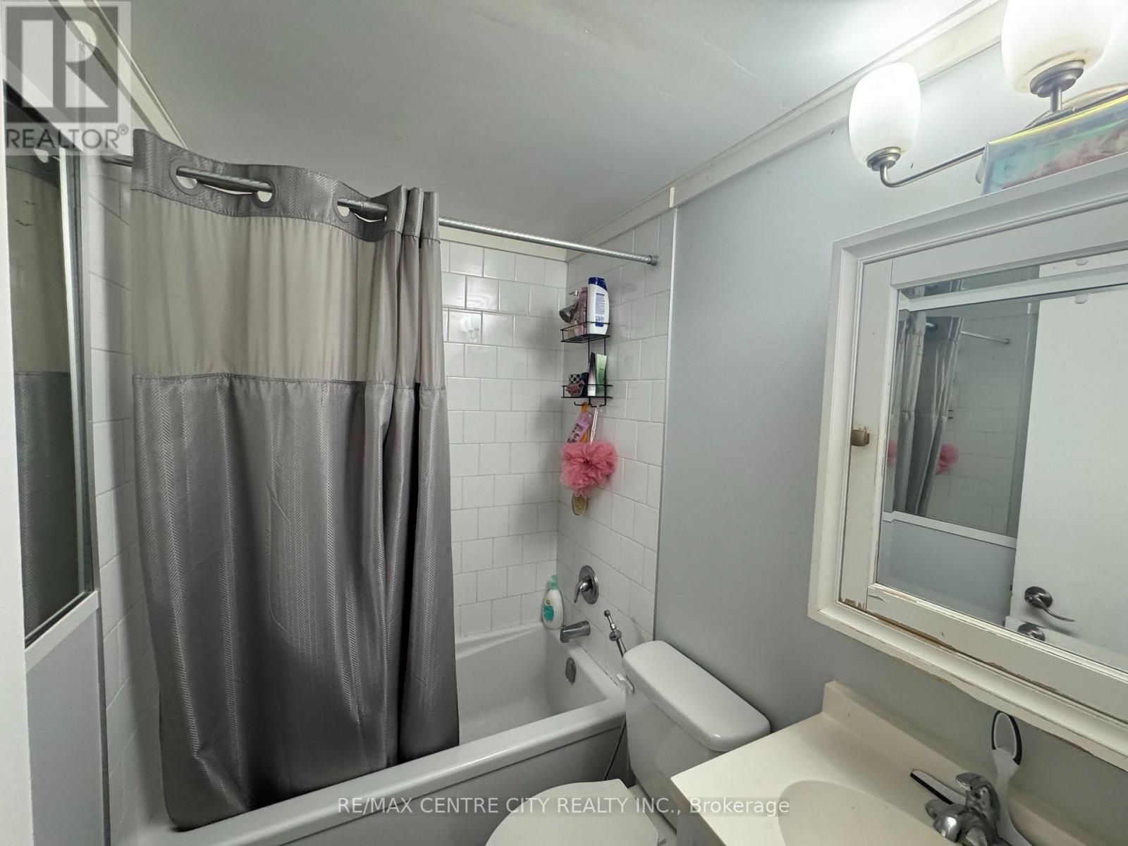 #105 1825 WHITNEY STREET - 26