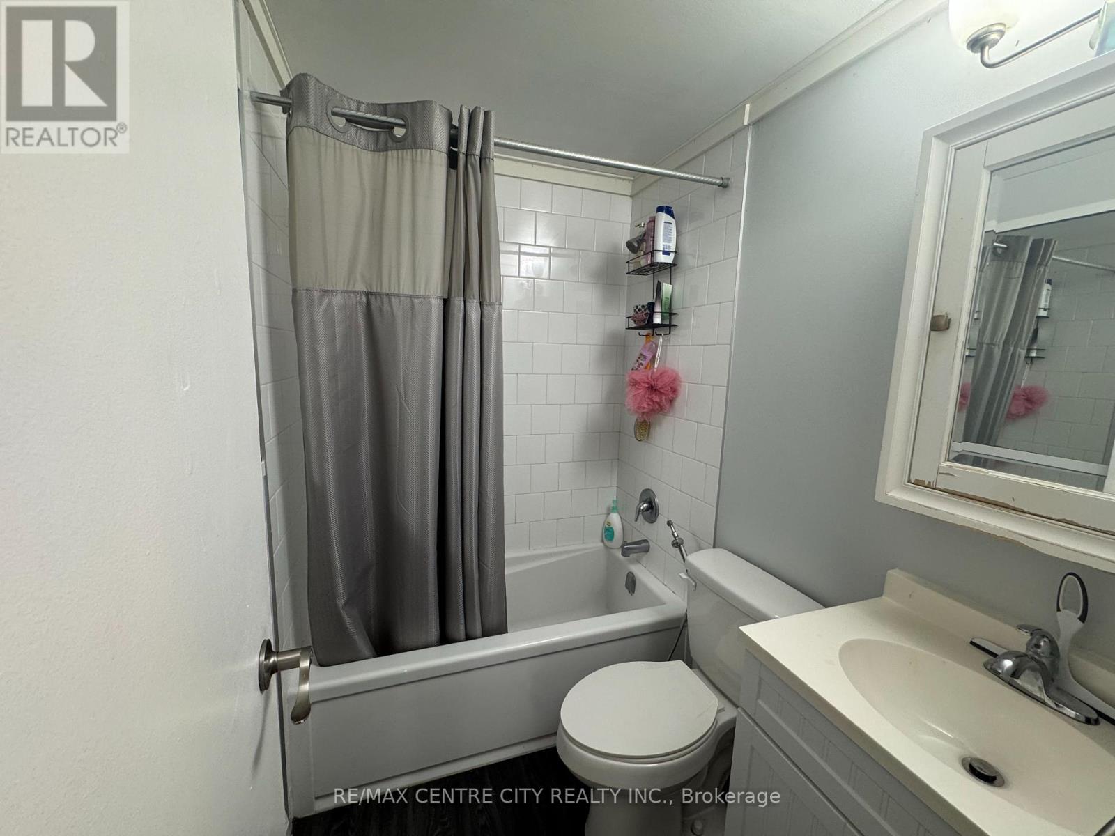 #105 1825 WHITNEY STREET - 28