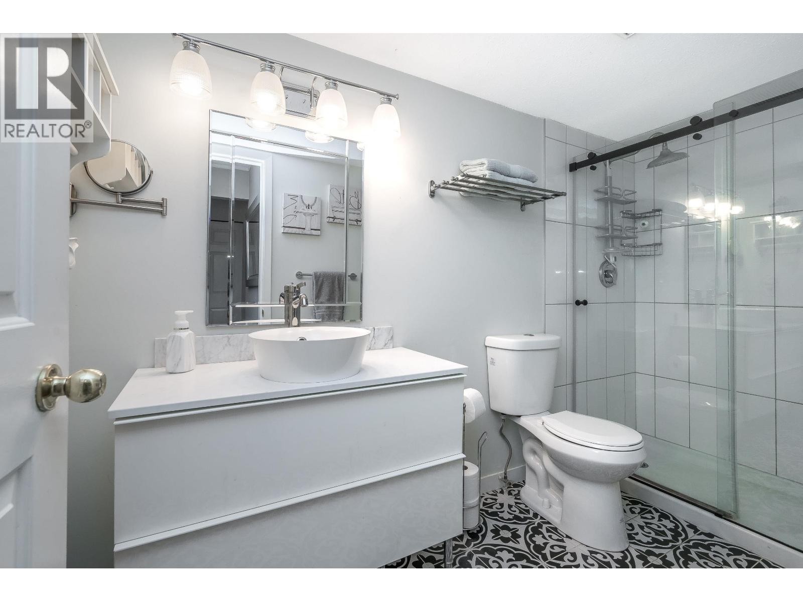 103 3088 FLINT STREET, Port Coquitlam