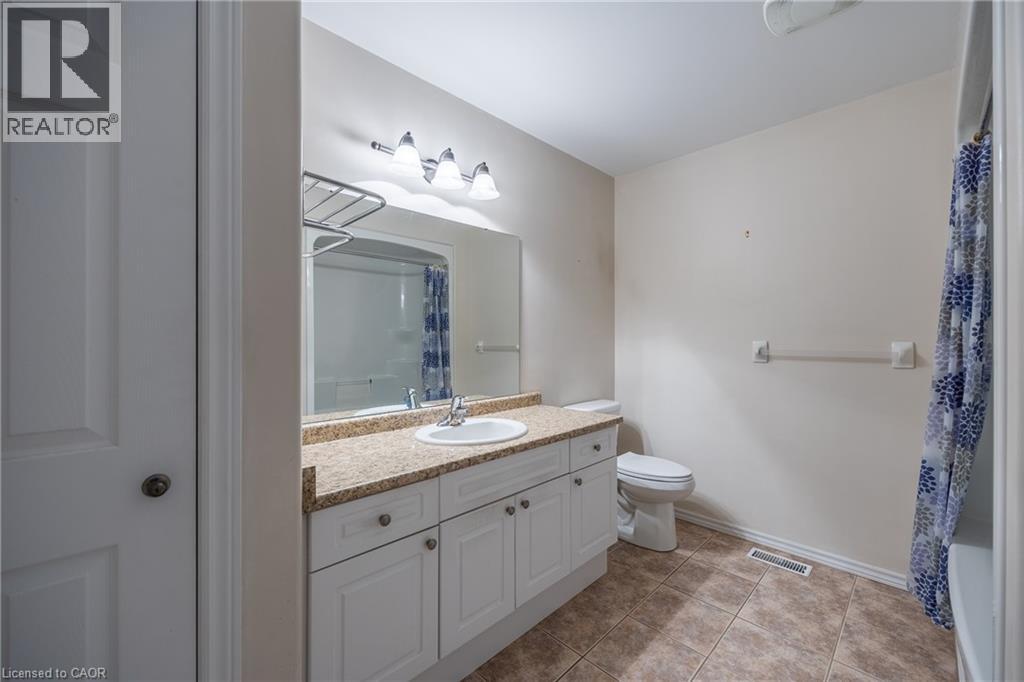 #5 510 QUEENSWAY W - 14