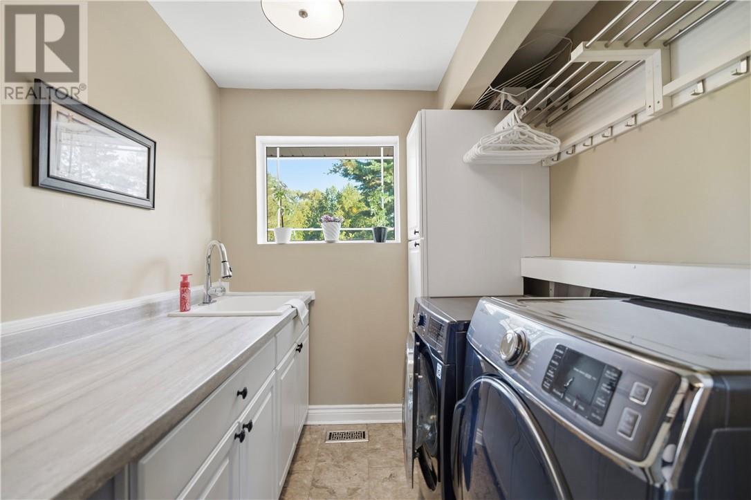 133 Labine Street - 13
