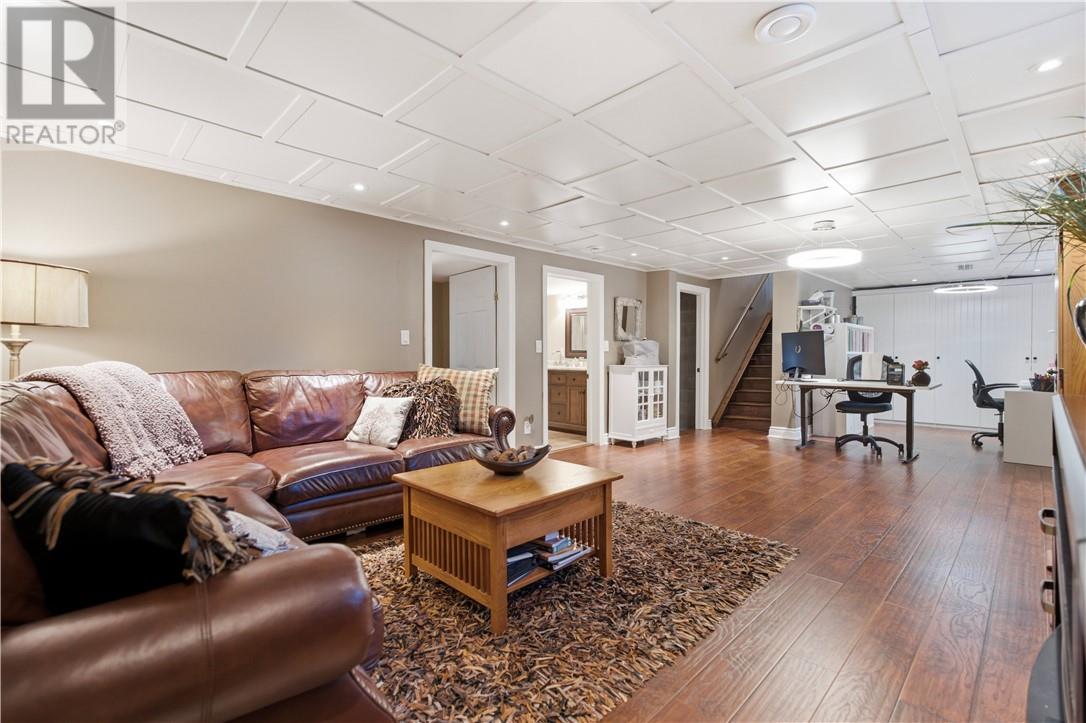 133 Labine Street - 31