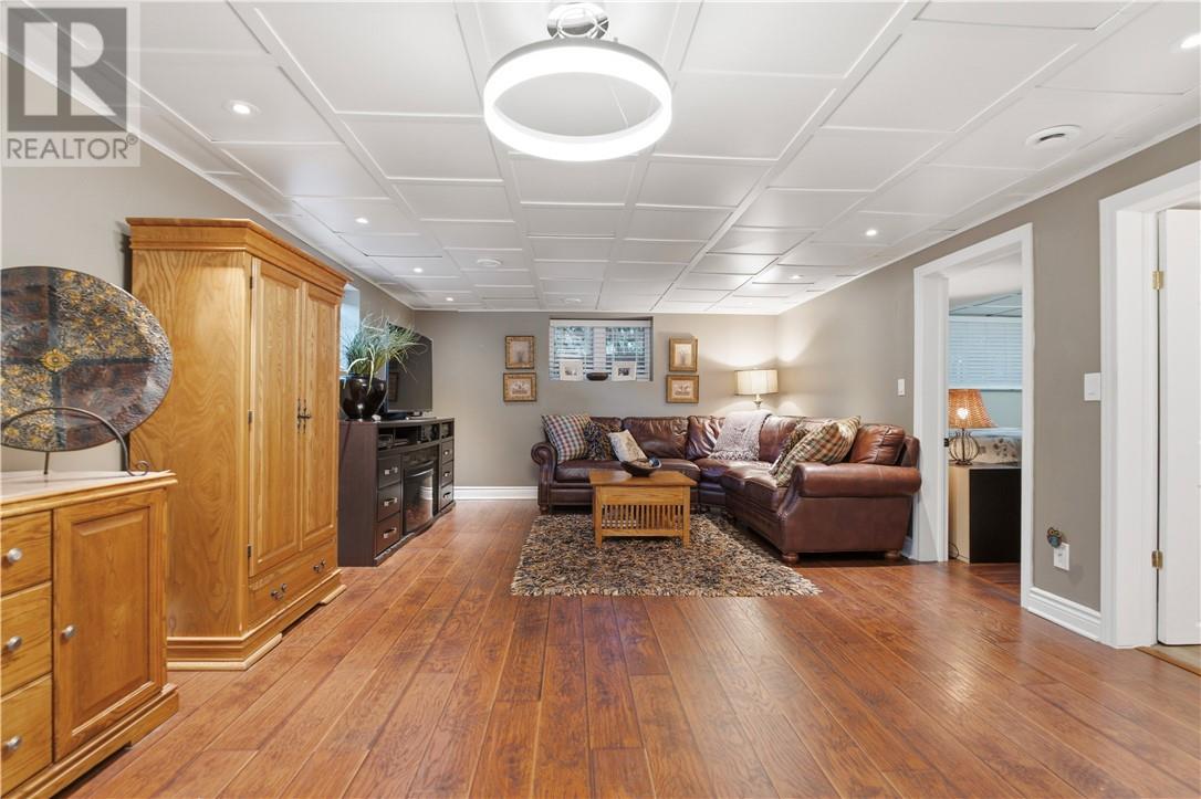 133 Labine Street - 32