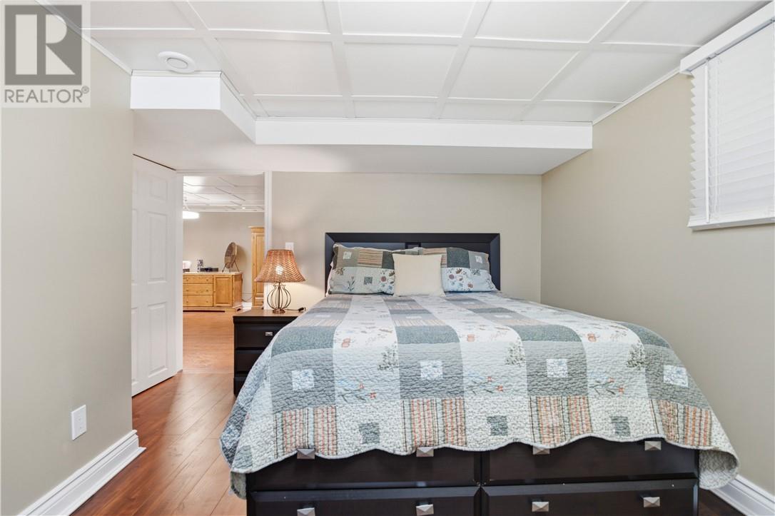 133 Labine Street - 37