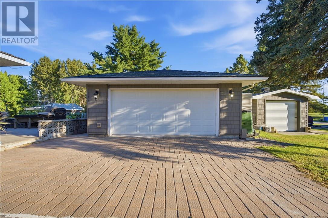133 Labine Street - 49