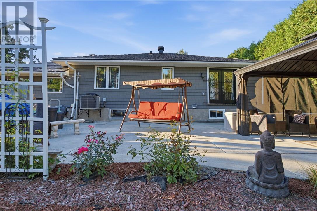 133 Labine Street - 43
