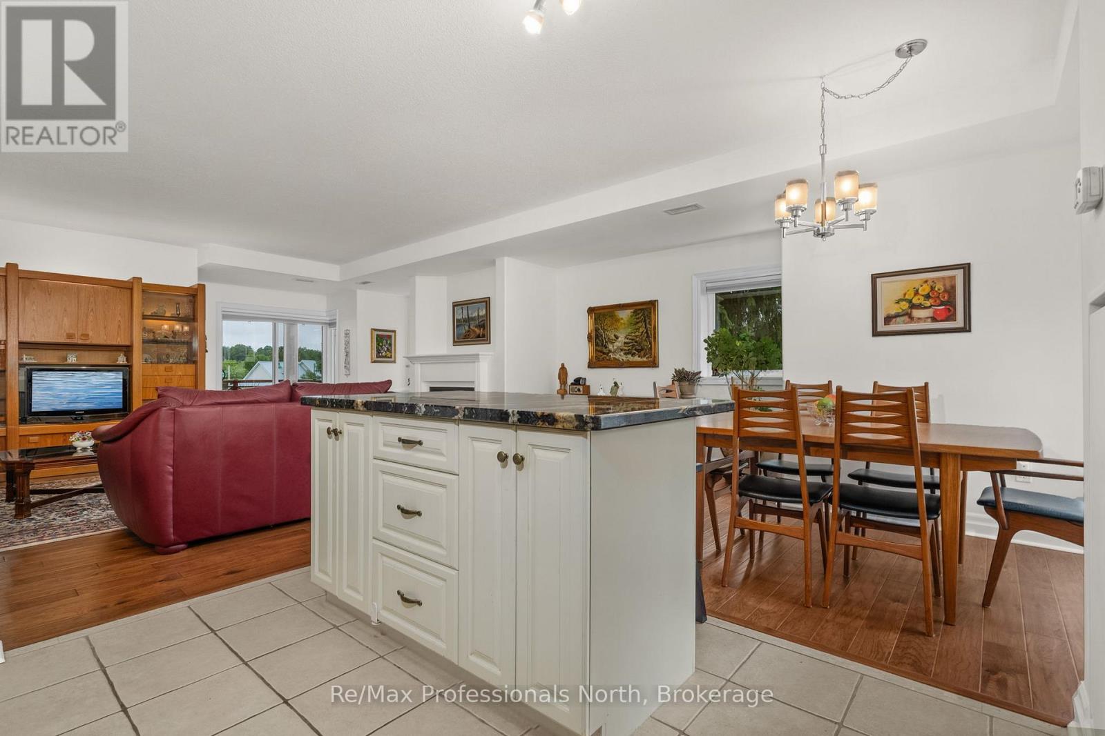 #207 110 STEAMSHIP BAY ROAD - 10