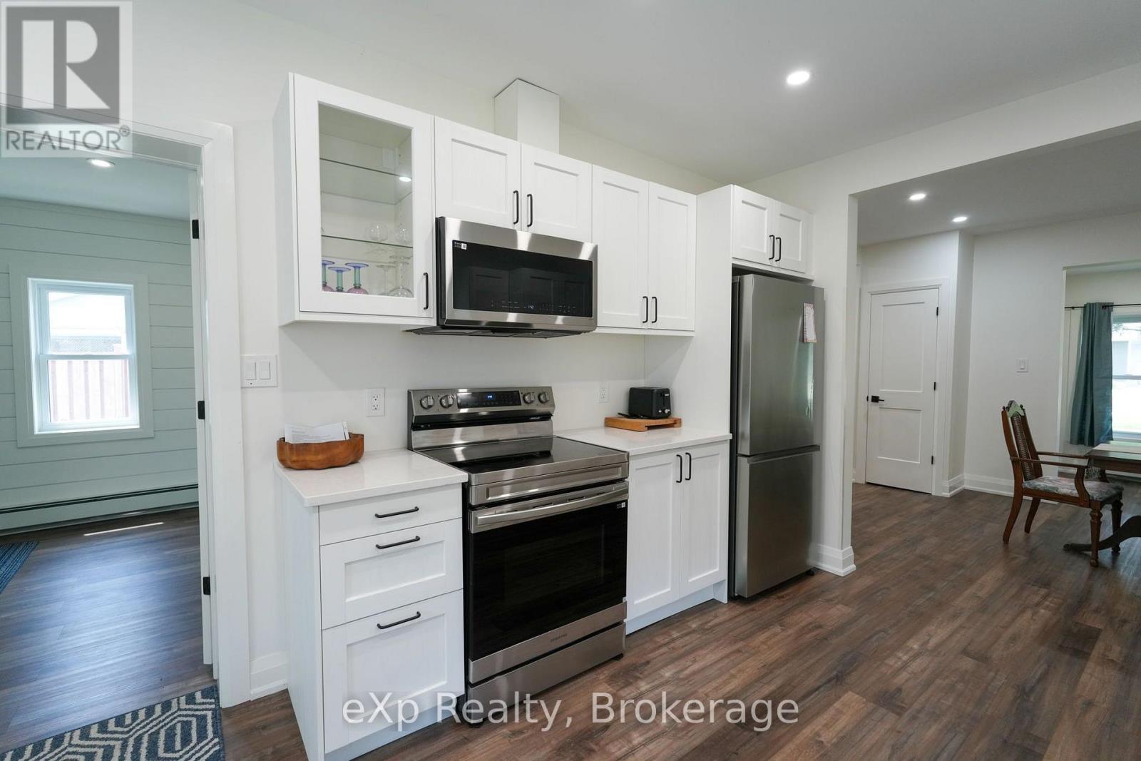 136 BREADALBANE STREET S - 14