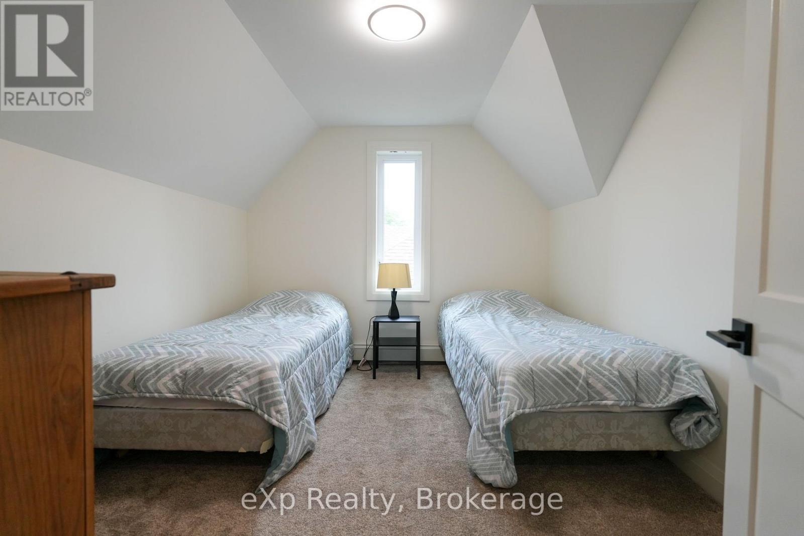 136 BREADALBANE STREET S - 25