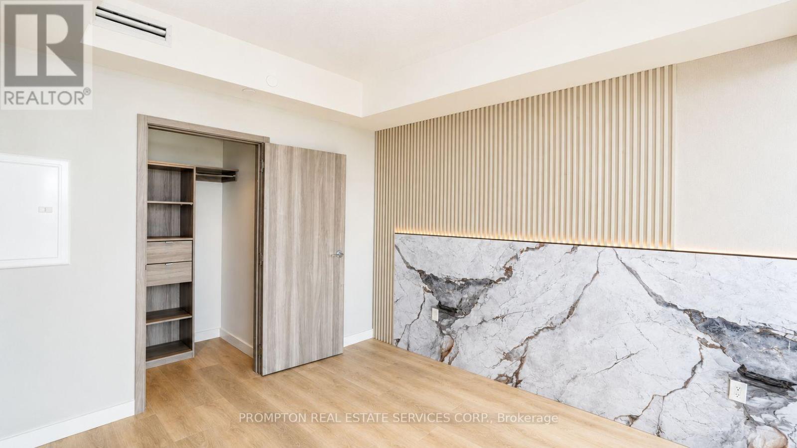 #2115 85 MCMAHON DRIVE - Image 14