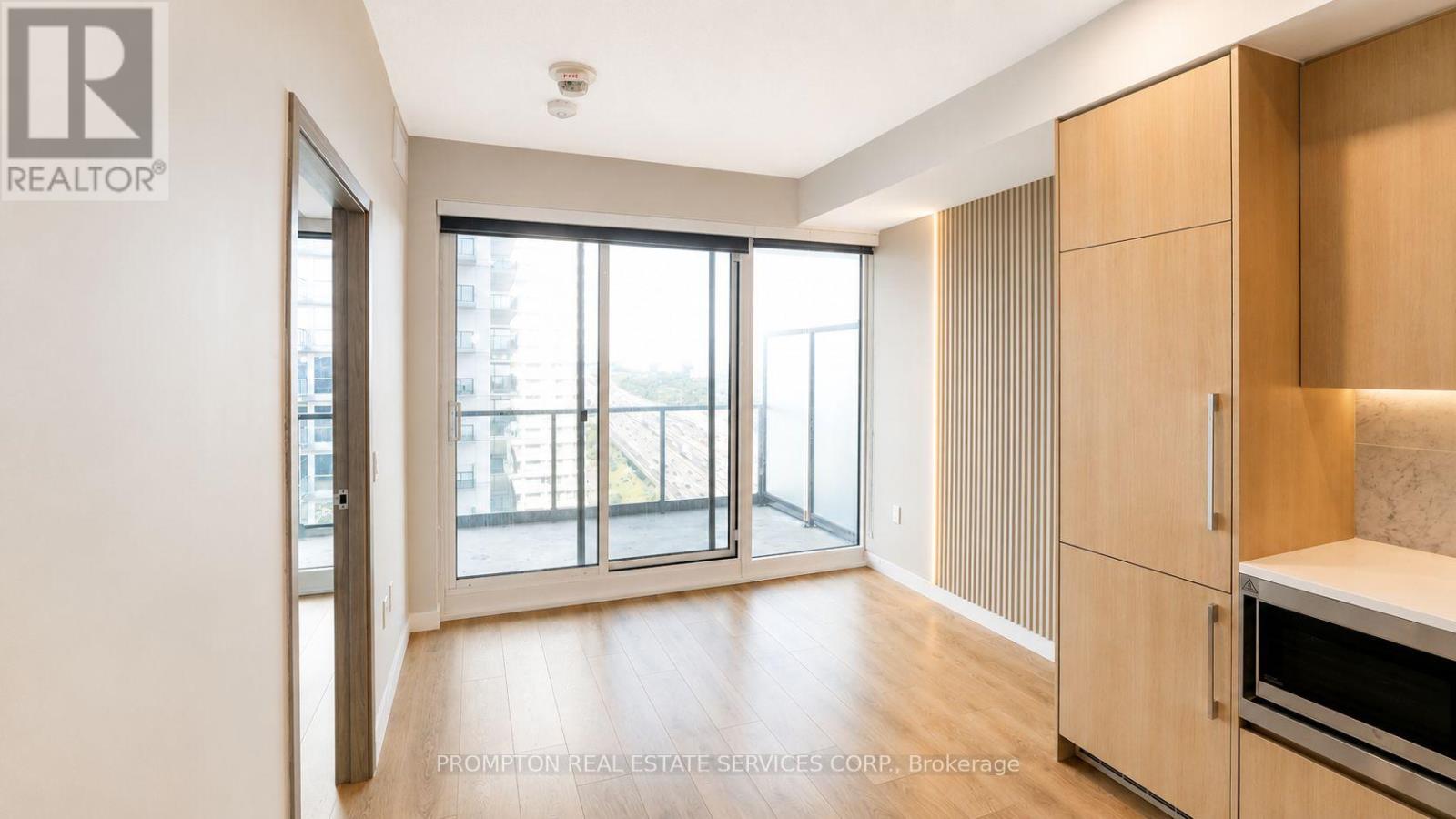 #2115 85 MCMAHON DRIVE - Image 16