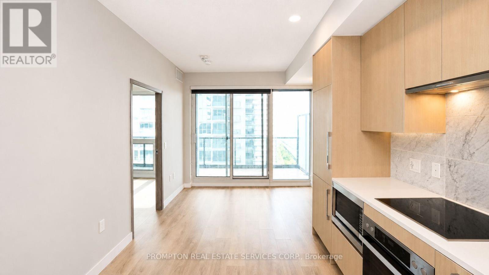 #2115 85 MCMAHON DRIVE - Image 17