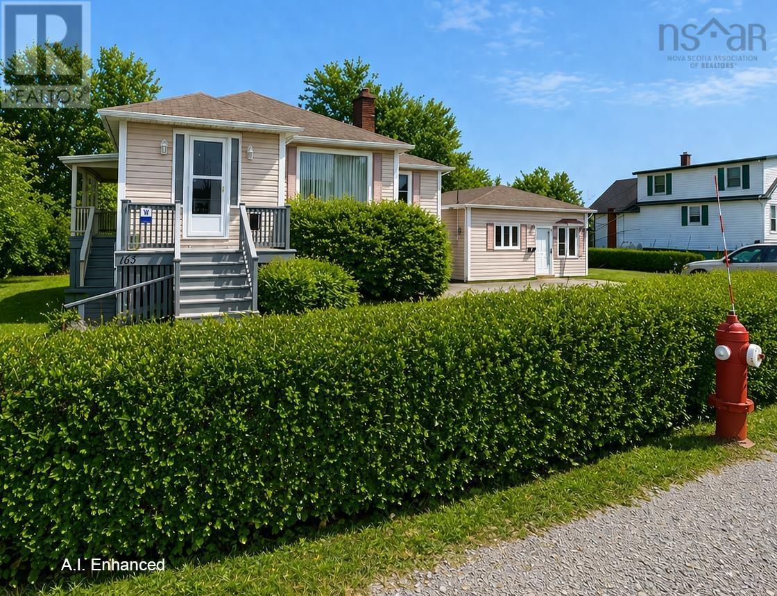 163 Upper McLean Street