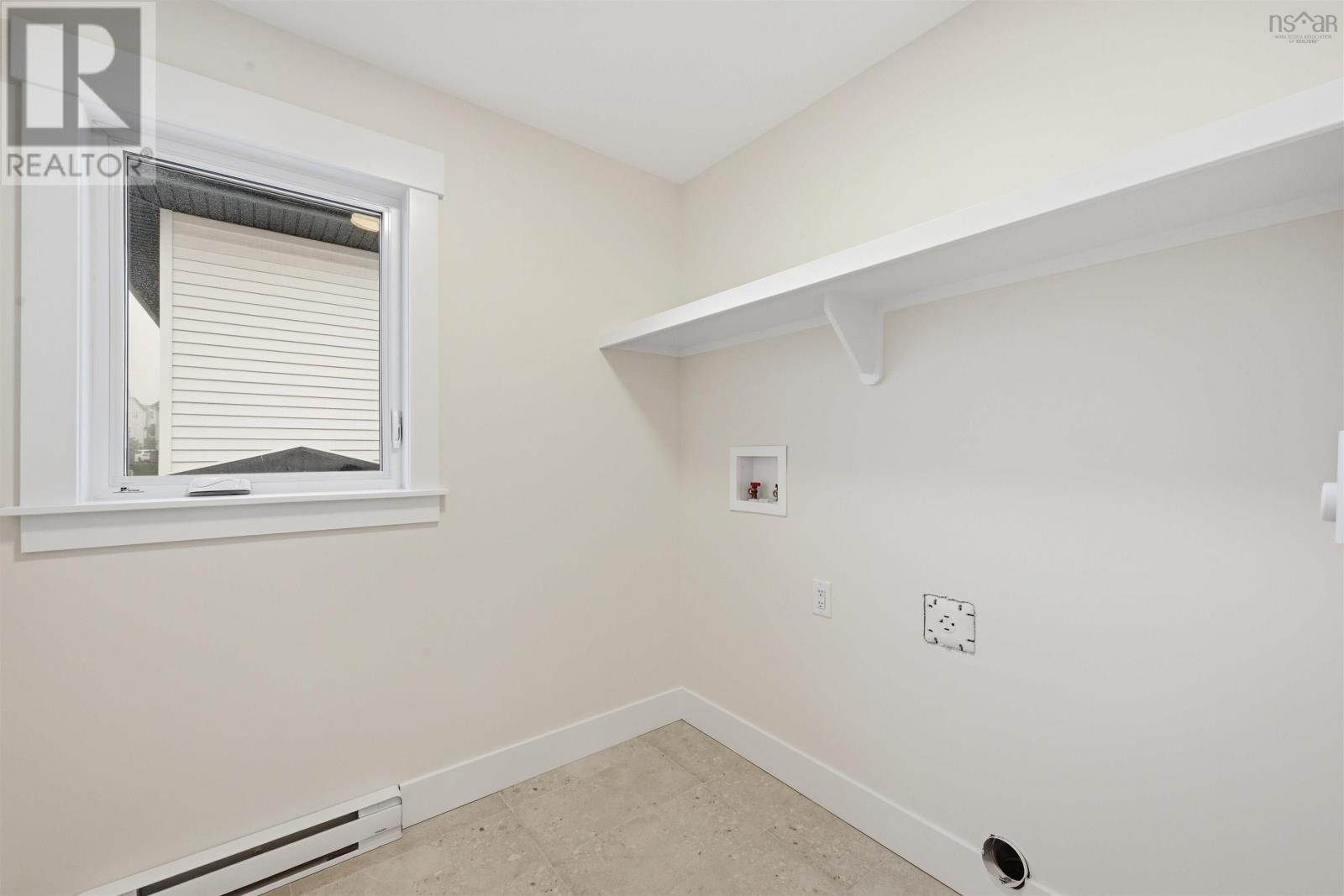 Property 20 of 41 of 65 Grenoble Court