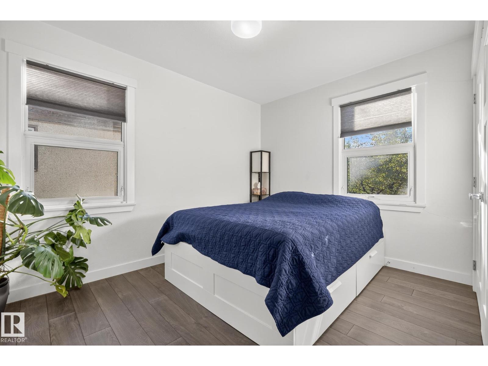 10915 67 AV NW - 13
